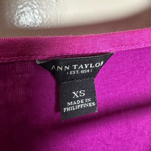 CLEARANCE! Pink Ann Taylor Lace Detail Sleeveless Blouse Size XS EUC - Picture 5 of 5